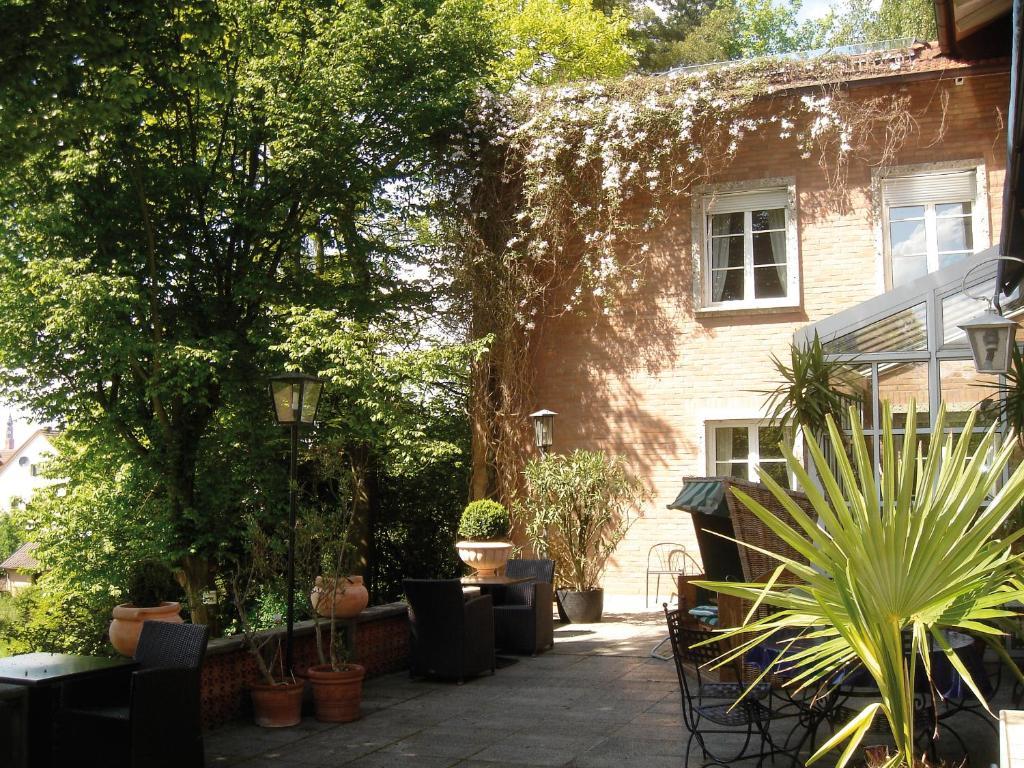 שטראובינג Hotel B&B Bredl In Der Villa Ballestrem חדר תמונה