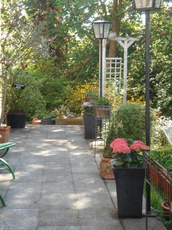שטראובינג Hotel B&B Bredl In Der Villa Ballestrem מראה חיצוני תמונה